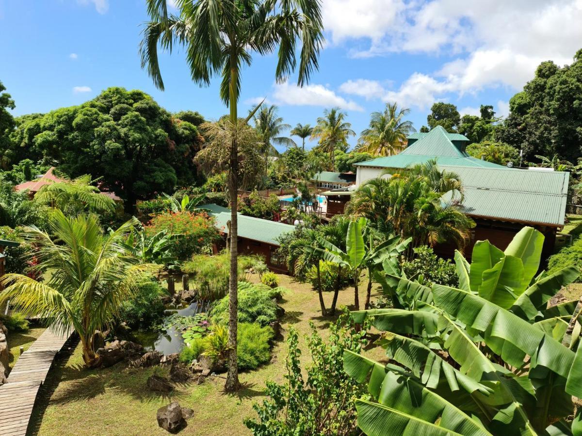 Les Bananes Vertes Ecolodges Saint-Claude Exterior photo